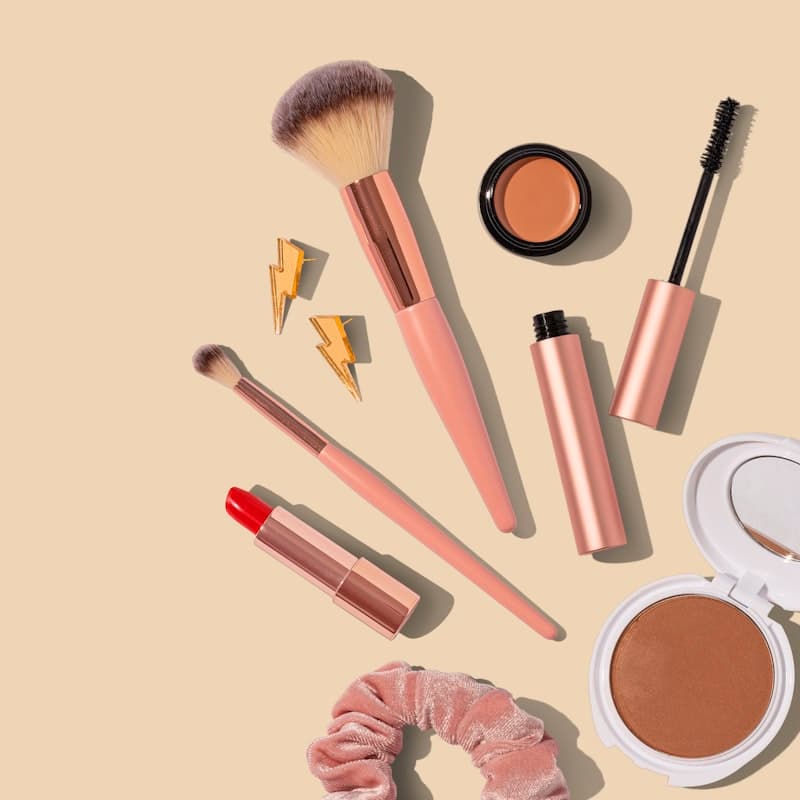Palettes & Sets subcategory