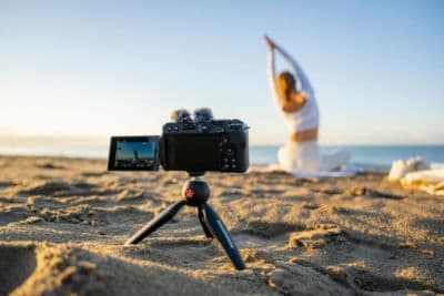 Appareil photo Hybride NIKON Kit Z 30+16-50 mm VR+poignée trépied rig - Image 5
