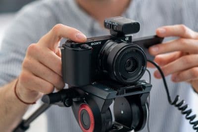 Appareil photo Hybride SONY ZV-E10 - Image 7