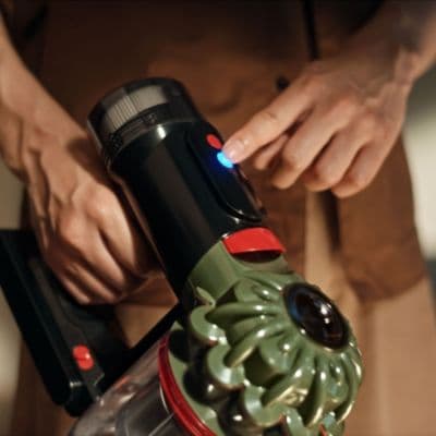 Aspirateur balai DYSON V8 Cyclone - Image 4