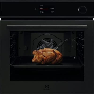 Four encastrable fonction vapeur ELECTROLUX EOC9P3XT  AI Taste Assist et Steamcrips