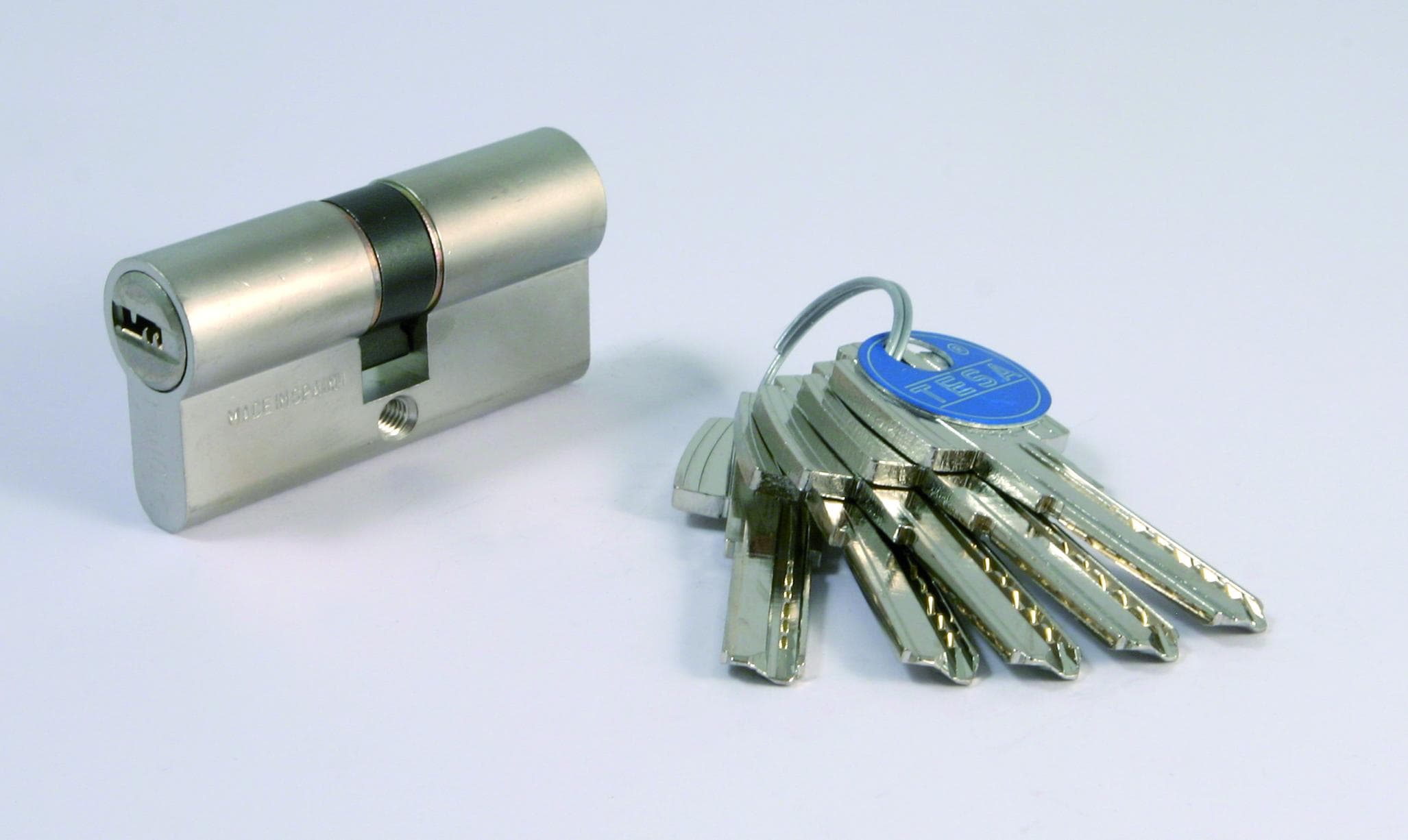 Tesa - Cilindro Seguridad Estándar Leva Larga 30 X 30 mm.