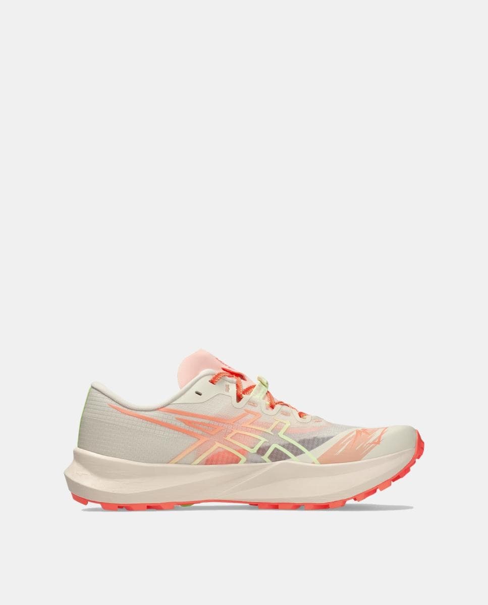 Hiking & Outdoor Shoes subcategory