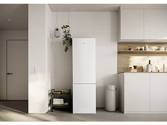 OK. OFK 651 E W Kühlgefrierkombination (E, 262 l, 1800 mm hoch, Weiß) - Image 3