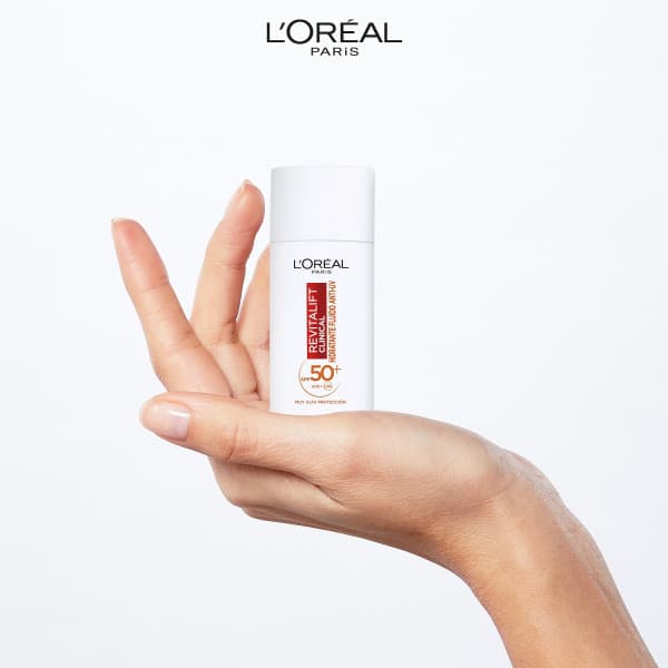 L'Oréal París    

            Revitalift Clinical Fluido Hidratante Anti-UV Diario con Vitamina C - Image 6