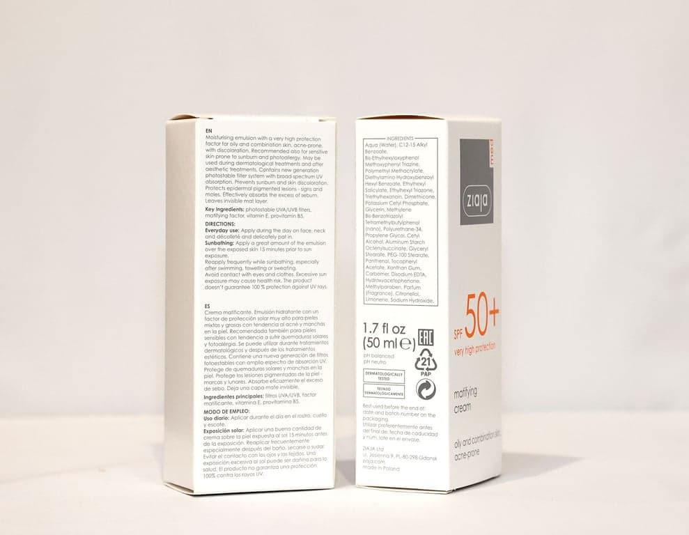 Ziaja    

            Crema Facial Protectora Matificante SPF50+ - Image 3