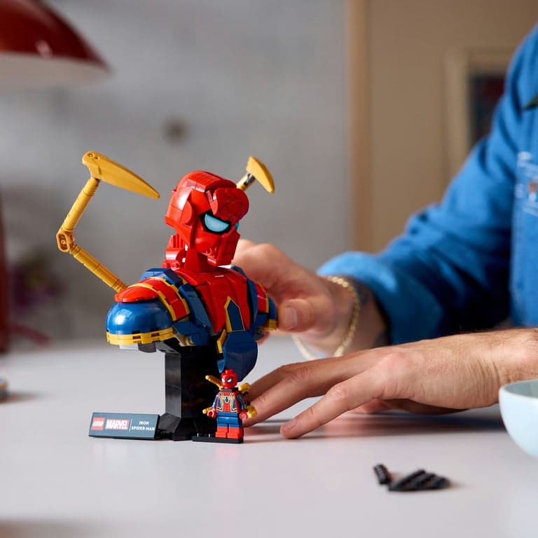 Juego de construcción Busto de Iron Spider-Man LEGO Super Hero - 76326 - Image 2