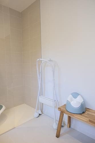 BÉABA, Camele'O Baby Bath and Changing Table Holder, Suitable for Bath, Changing Table, Foldable, Can Be Disassembled, White - Image 4