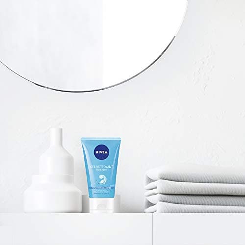 NIVEA Gel Nettoyant Fraîcheur, Gel purifiant pour peaux normales à mixtes, Nettoyant visage enrichi en Vitamine E & Hydra IQ, 150 ml (Lot de 2) - Image 4