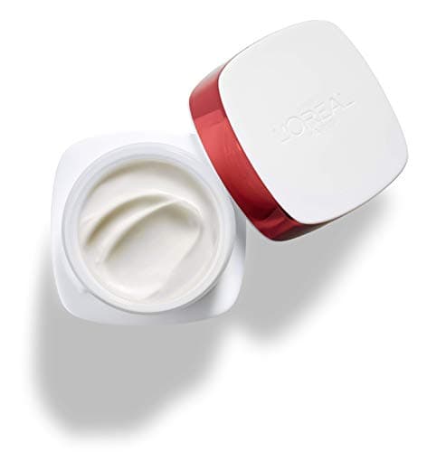 L'Oréal Paris - Anti-Aging Moisturizing Face Night Cream - Anti-Wrinkle, Extra-Firming & Toning Cream - Enriched with Pro-Retinol & Fibrelastyl - All Skin Types - Revitalift - 50 ml - Image 4