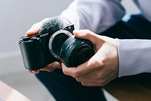 Sony Alpha ZV-E10 | APS-C Vlog Hybrid Video Camera with Motorized Zoom Optics 16-50mm f/3.5-5.6 (Adjustable Screen for Vlogging, 4K Video, Real Time Eye Autofocus) Grey - Image 4
