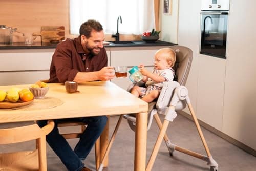Chicco Polly Armonia Baby Highchair, Evolutionary for Children from 0 Months to 40 kg, 9 Levels of Height, 3 Tilt Positions, Adjustable Footrest, Compact Folding, 4 Wheels, Red - Image 4