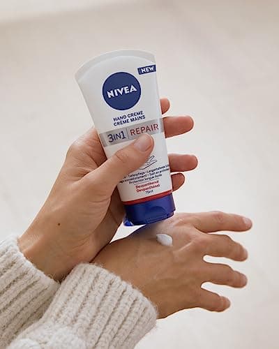 NIVEA Crème mains 3 en 1 Repair Peaux Très Sèches & Rugueuses (1 x 75 ml), soin mains hydratant formule riche et non grasse, crème hydratante réparatrice au Dexpanthenol - Image 4