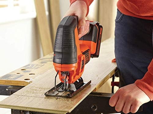 BLACK+DECKER BDCJS18E1-QW Jigsaw 18V 2.5Ah 1 Battery 1 Blade for Wood Delivered in Storage Box - Image 4