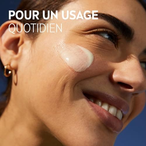 NIVEA SUN Derma Skin Clear Protection Solaire Visage FPS 50+ (1x40ml) — Fluide visage matifiant à la texture ultra-légère — Soin solaire pour les peaux mixtes à grasses - Image 4