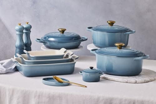 Le Creuset Chambray, 21178274344441 Signature Enamelled Cast Iron Casserole Dish with Lid, Ø 27 cm, Oval, 4.1 L, 4.4 kg, Chambray, 21178274344441 - Image 7