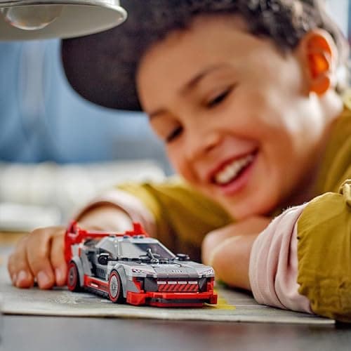LEGO Speed Champions Voiture de Course Audi S1 e-Tron Quattro Véhicule Jouet, Set de Construction pour Enfants, Idée Cadeau pour Garçons et Filles Dès 9 Ans, Jeu en Autonomie, Déco pour Chambre 76921 - Image 7