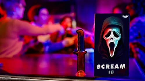 FUNKO Games - Scream Le Jeu - Cooperative Board Game - for Kids from 13 Years Old - Cooperate to Win Against Ghost Face® - Immersive App Experience - 20 Min - 3 to 8 Players - English - Image 7