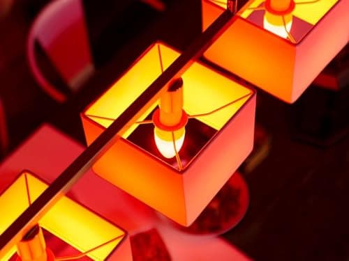 Philips Hue White & Color Ambiance Smart LED Candle Bulb E14 Bluetooth Compatible with Alexa, Google Assistant and Apple Homekit - Image 6
