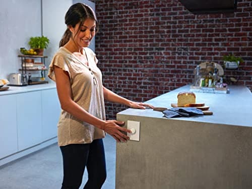 Philips Hue Kit de démarrage White : 3 Ampoules LED Intelligentes et connectées E27, Pont de Connexion, Bouton Smart Hue, Compatible Bluetooth, Alexa, Google Assistant, Apple HomeKit - Image 9