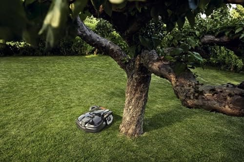 Husqvarna AUTOMOWER 305 Robot Lawnmower - Image 5