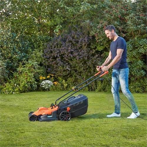 BLACK+DECKER BEMW481BH-QS 1800W Wired Lawn Mower Electric Lawn Mower 42 cm 6 Adjustable Heights 20, 30, 40, 50, 60 and 70 mm - Image 3