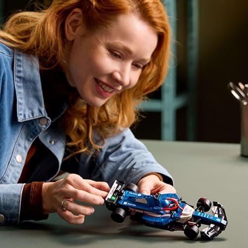 LEGO Speed Champions Voiture F1 Visa Cash App RB VCARB 01 - Maquette à Construire d'un véhicule de Formule 1 - Minifigurine Collector de Pilote de Course - Idée de Cadeau pour Adulte 77246 - Image 3