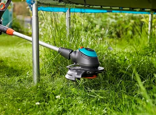 EasyCut 450/25Gardena Electric Lawn Mower with Adjustable Handle, Articulated Cutting Head and Folding Plant Protection Stirrup, 250mm Cutting Circle (9870-20) - Image 4
