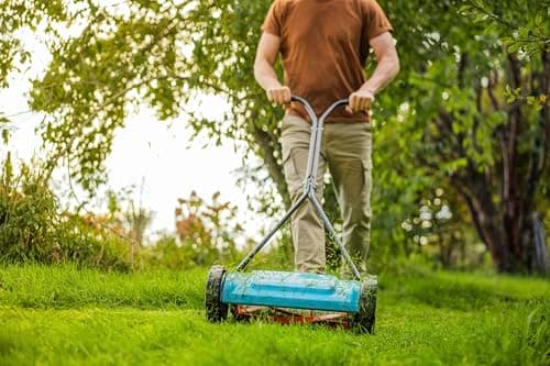GARDENA 400 Classic Helical Lawnmower: Hand Mower, Working Width 40 cm for Lawn up to 200 m², Cutting Cylinder Made of Quality Steel, Frictionless Cutting (4018-88) - Image 5
