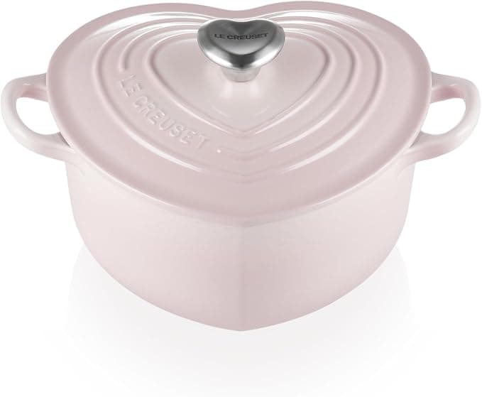 Le Creuset 21401207774455 21401207774455 Heart Shaped Saucepan with Cast Iron Heart Handle, 20 cm, Pink - Image 1