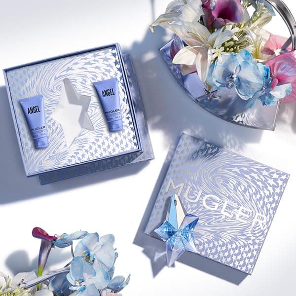 MUGLER Angel - Coffret Pour Elle - Eau de Parfum Femme 25 ml - Lait Corps 50 ml - Gel Douche 50 ml - Ambré Gourmand - Patchouli, Accord Praline & Absolu de Vanille - Tenue Longue Durée - Image 5