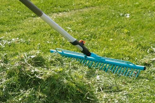 Gardena Combisystem Lawn: Rake, Working Width 60 cm, for Collecting Cut Grass, Suitable for All Combisystem Handles, with Practical Pick Up Tray (3381-20) - Image 4