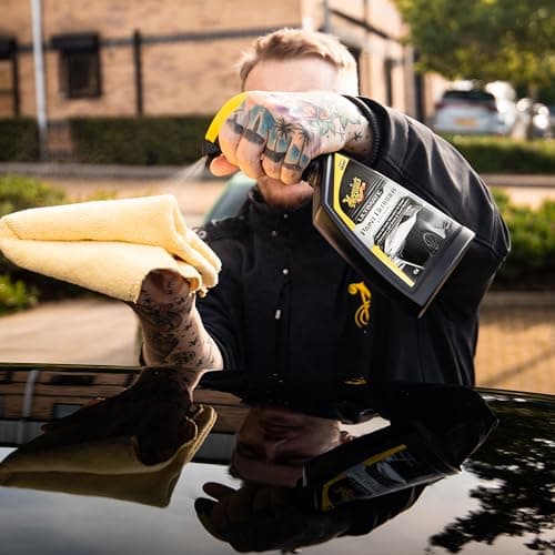 Meguiar's Ultimate 473 ml Brilliant Paint Effect Polish Spray Polish Gives An Incredibly Glossy Finish To Your Paint, Black - Image 3