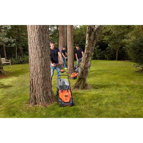 BLACK+DECKER Tondeuse Filaire 1600W, Tondeuse à Gazon Electrique 38 cm, 6 hauteurs réglables 20, 30, 40, 50, 60 et 70 mm, Tondeuse avec Poignée EASYSTEER 3 Positions, BEMW471ES-QS Orange - Image 7