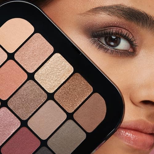 KIKO Milano Master Eyeshadow Palette 01, 15 Eyeshadow Palette with Matte and Metallic Finish - Image 5