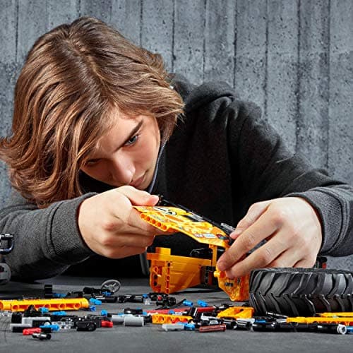 LEGO 42099 Technic Le Tout-Terrain X-trême, Remote-Controlled Car, Building Set, Child Toy 11 Years and Above - Image 4