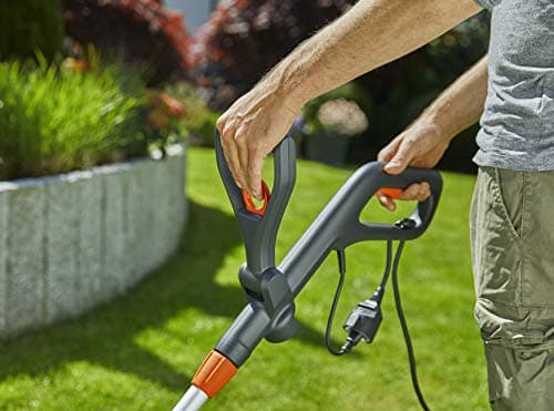 EasyCut 450/25Gardena Electric Lawn Mower with Adjustable Handle, Articulated Cutting Head and Folding Plant Protection Stirrup, 250mm Cutting Circle (9870-20) - Image 7
