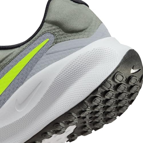 Nike Revolution 7 Running ShoeHomme - Image 7