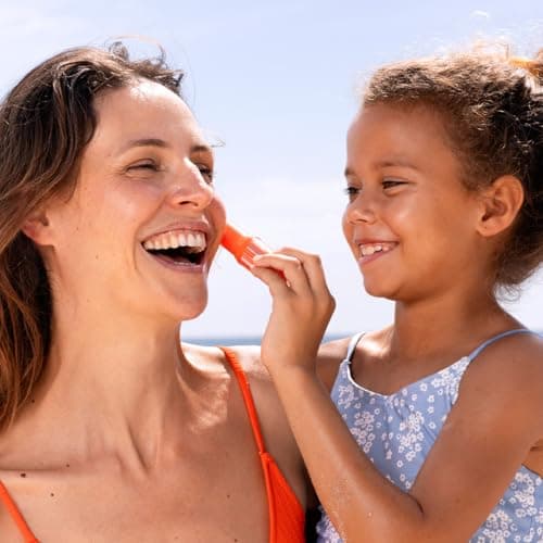 SVR - NEW Easy Stick SPF50+ Visage & Corps Sun Secure - Invisible - Association de Filtres Brevetée - Résiste à L'Eau - Pour Bébé, Enfant, Adulte - Format rechargeable - Stick 10g - Image 5