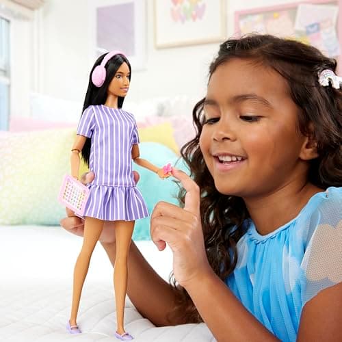Barbie Barbie Fashionistas Autistic doll wearing a purple striped dress, with accessories such as a hand spinner, tablet and headphones - Image 3