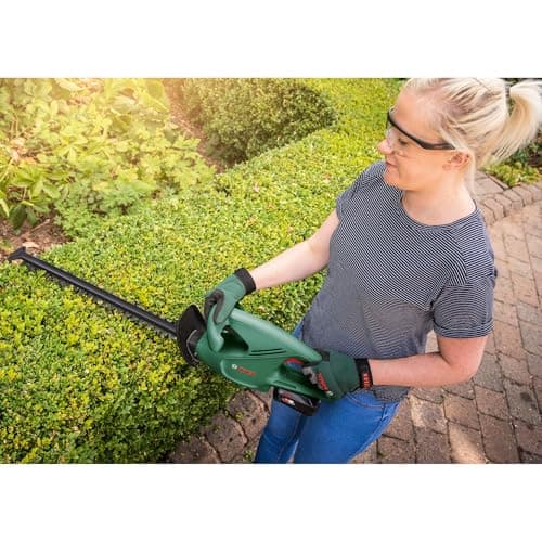 Bosch EasyHedgeCut 18-45 Cordless Hedge Trimmer (without Battery, 18 Volt System, Blade Length 45 cm, in Cardboard Packaging) - Image 6