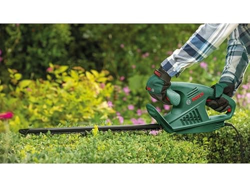 Bosch Electric Hedge Trimmer - EasyHedgeCut 45 (420 W, 45 cm Blades, in Cardboard Packaging) - Image 4