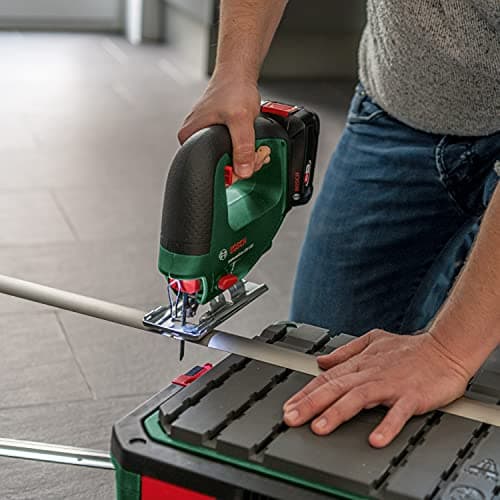 Bosch UniversalSaw 18V-100 Cordless Jigsaw (18V System, No Battery, 15 Blade Set, Cardboard Packaging) - Amazon Edition - Image 6