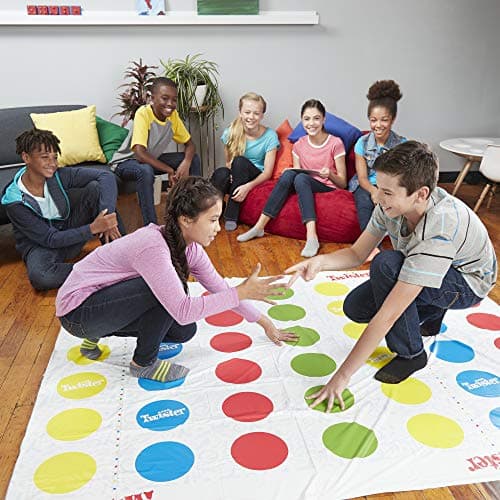 Hasbro Gaming Giant Twister – Funny Skill Board Game – French Version Exclusive on Amazon - Image 6
