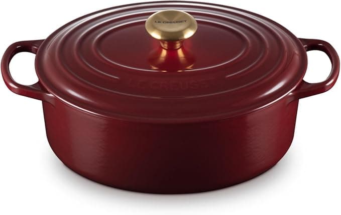 Le Creuset Garnet, 211782994441 Signature Enamelled Cast Iron Casserole Dish with Lid, 29 cm, Oval, 4.7 L, 4.7 kg, Garnet, 21178299494441 - Image 1
