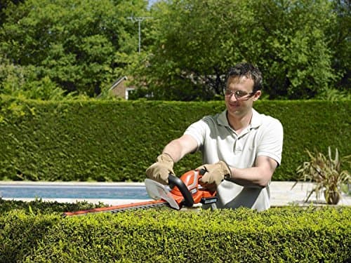 BLACK+DECKER GTC1845L20-QW Wireless Hedge Trimmer 18 V Electric 45 cm with 2 Ah Battery, Asymmetric Double Action Blade, Double Switch and Double Handle, Distance 18 mm - Image 6