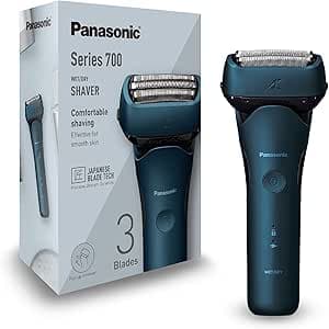 Panasonic Series 700 ES-ALT4B 3-Blade Wet and Dry Men's Electric Shaver, Portable Wireless and Waterproof Shaver, Responsive Beard Sensor, Flexible Head