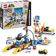Super Mario: Mario Kart - Toad's Garage Set, Nintendo Mechanic Toy with 2 Blue Toad Character Figures for Independent Play, Birthday Gift for Boys, Girls and Gamers Aged 8 Plus 72035