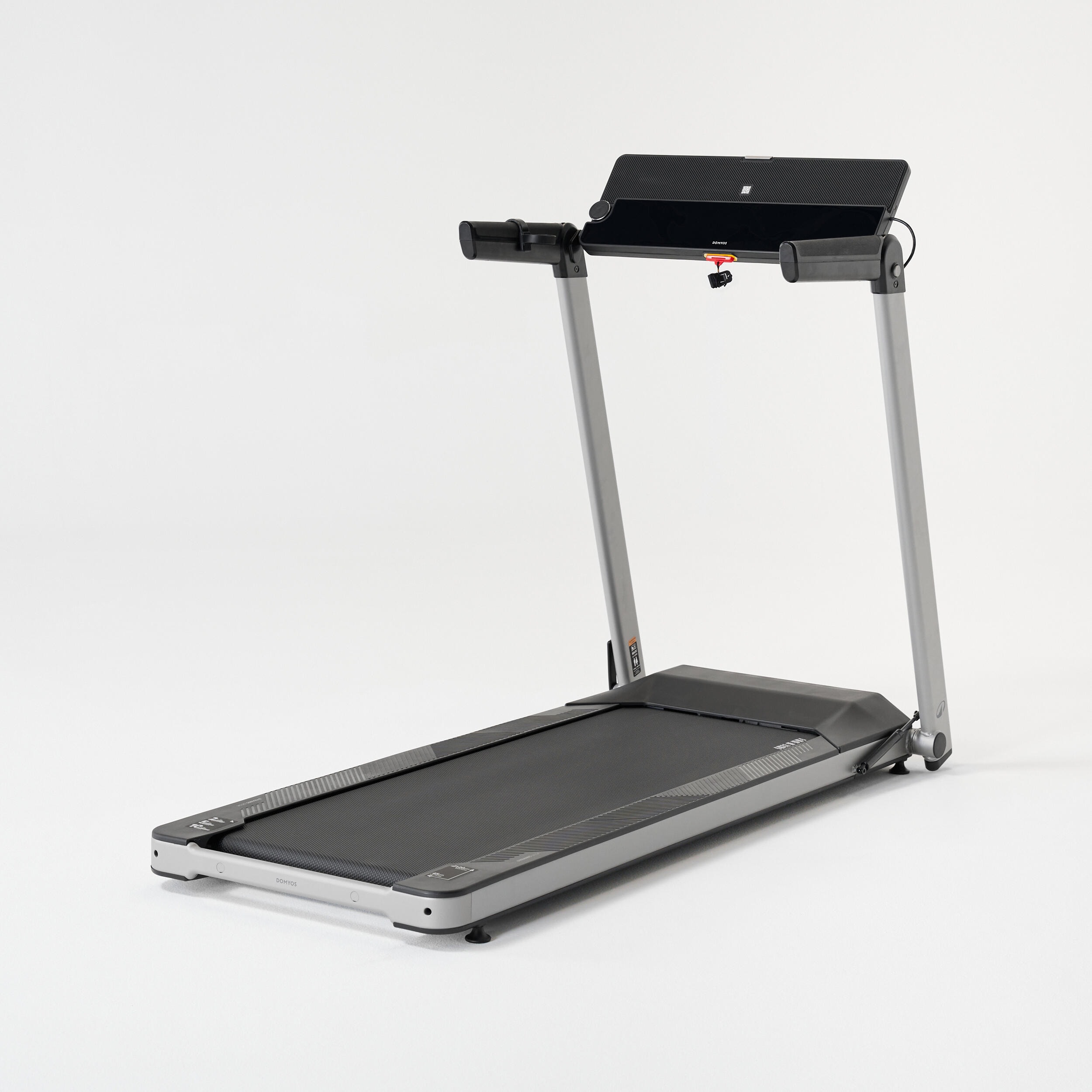 Tapis de course pliable 14km/h, COMPACT RUN100 garanti par Decathlon - Image 1