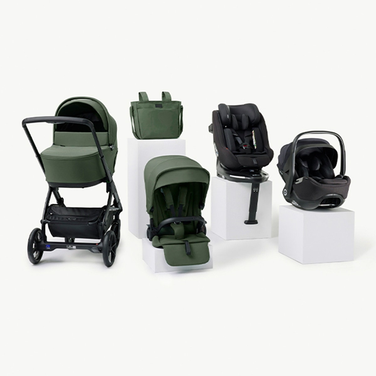 Jané - Pack Jané carrito Keep con 2 sillas de coche y accesorios verde y negro. - Image 1